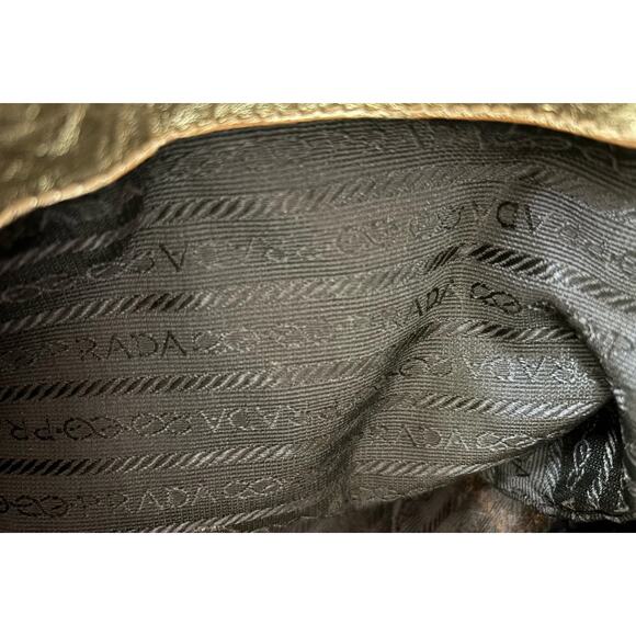 Vintage PRADA Metallic Gold Large Leather Quilted Double-Chain Strap Large - Picture 12 of 13